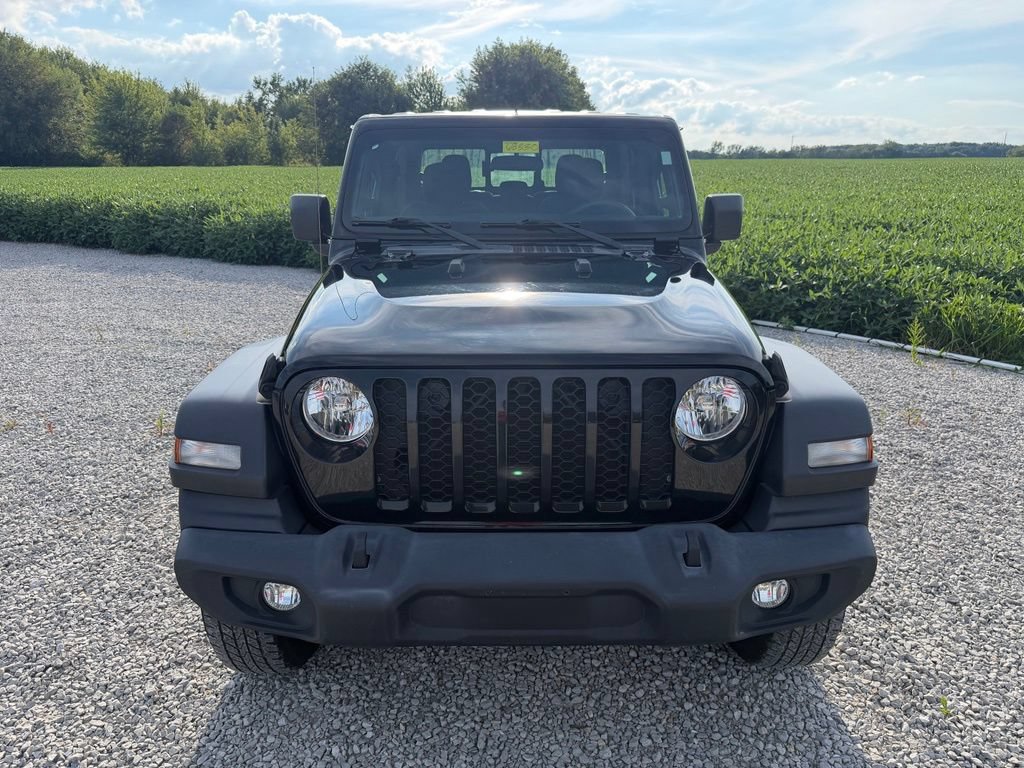 Used 2022 Jeep Gladiator Sport w/ Trailer Tow Package AWD/4WD image 11