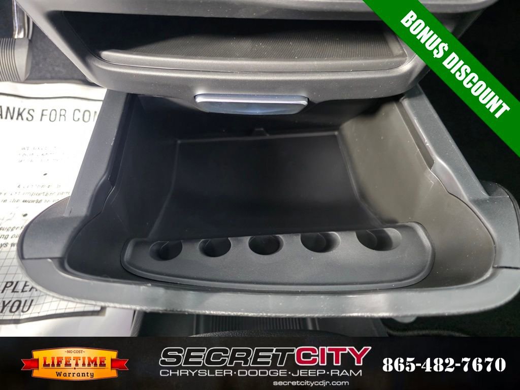 New 2026 Chrysler Voyager LX image 23