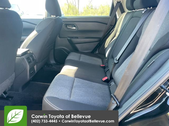 Used 2025 Nissan Rogue SV image 25