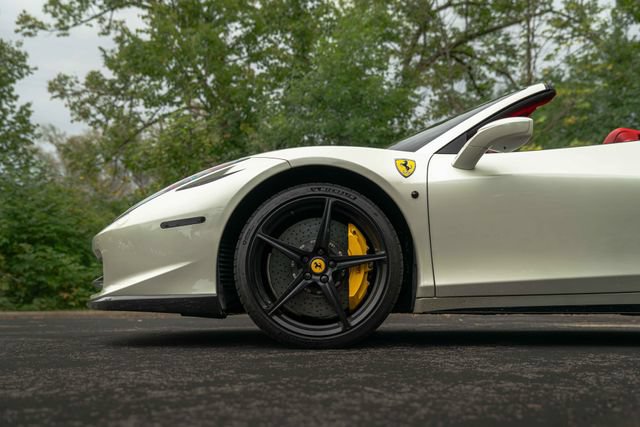 Used 2014 Ferrari 458 Spider RWD image 36