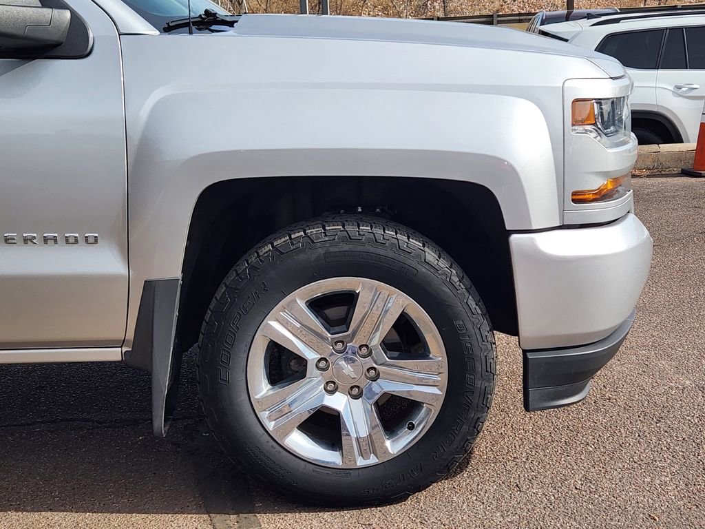 Used 2018 Chevrolet Silverado 1500 Custom w/ Custom Value Package image 28