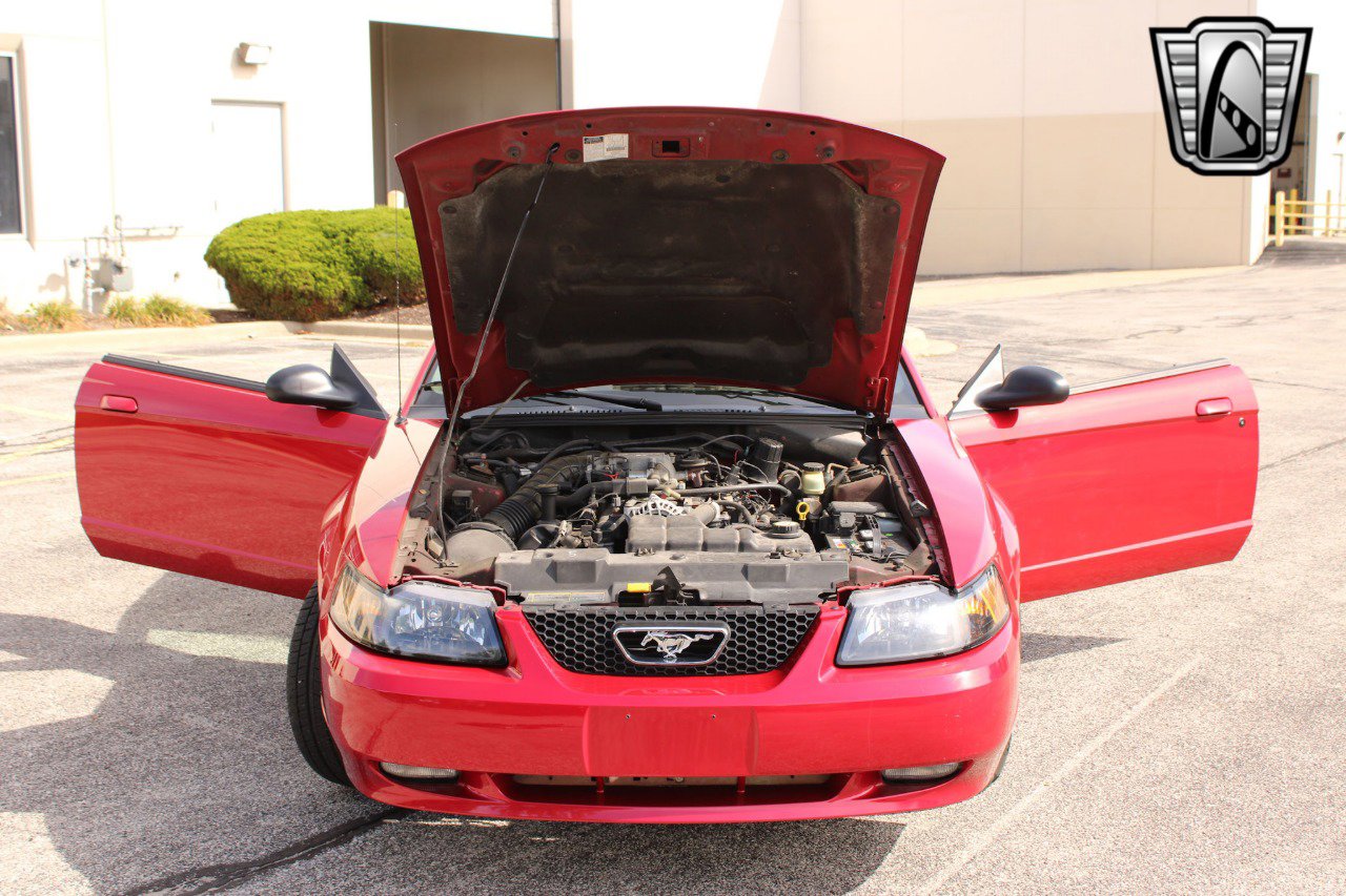 Used 2001 Ford Mustang GT image 15