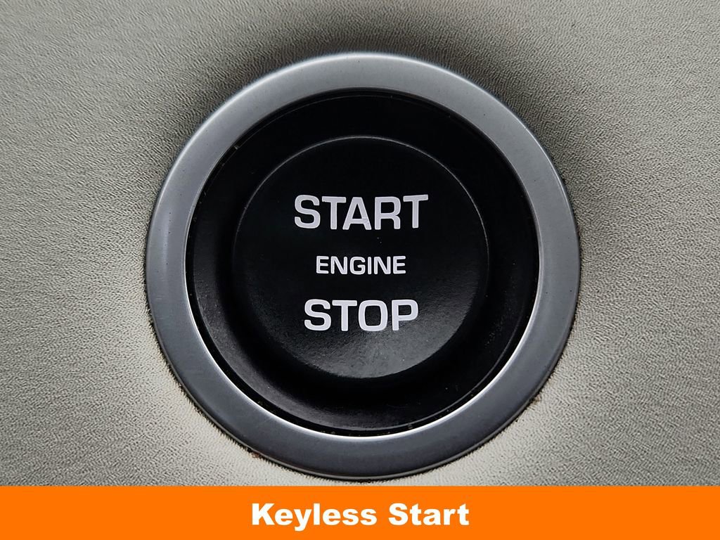 Used 2020 Land Rover Discovery Sport S image 23