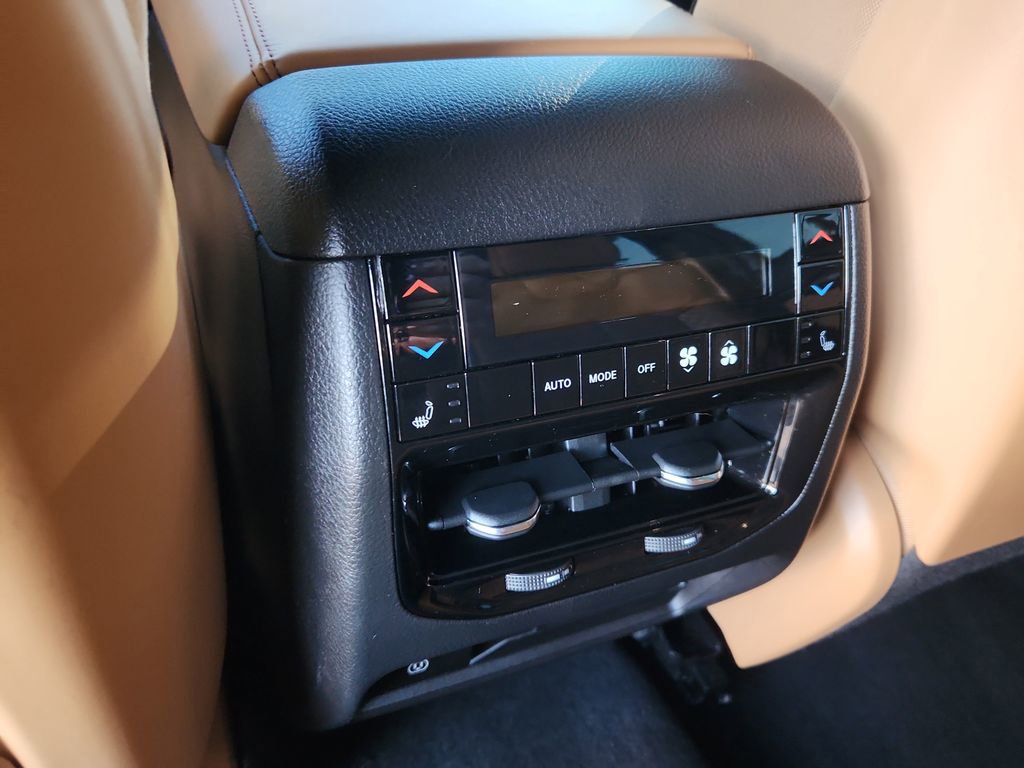 Used 2022 Jeep Grand Cherokee Summit w/ Advanced Protech Group IV image 12