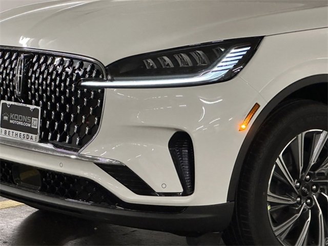 Used 2025 Lincoln Aviator AWD w/ Equipment Group 101A image 3