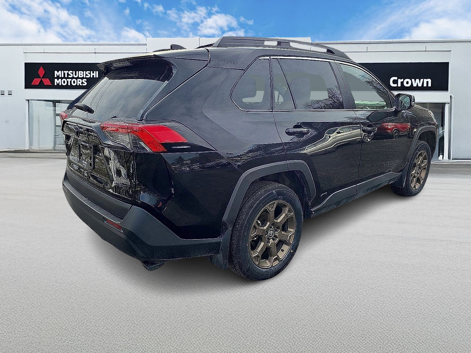 Used 2024 Toyota RAV4 AWD Hybrid image 4