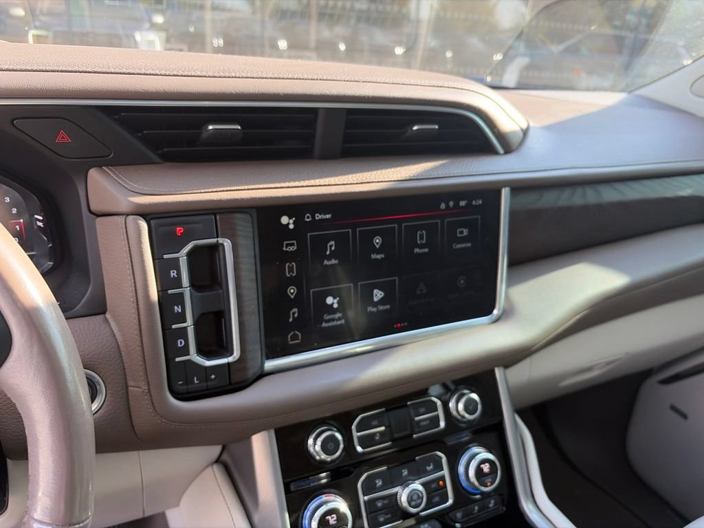 Used 2022 GMC Yukon Denali w/ Denali Premium Package AWD/4WD image 16