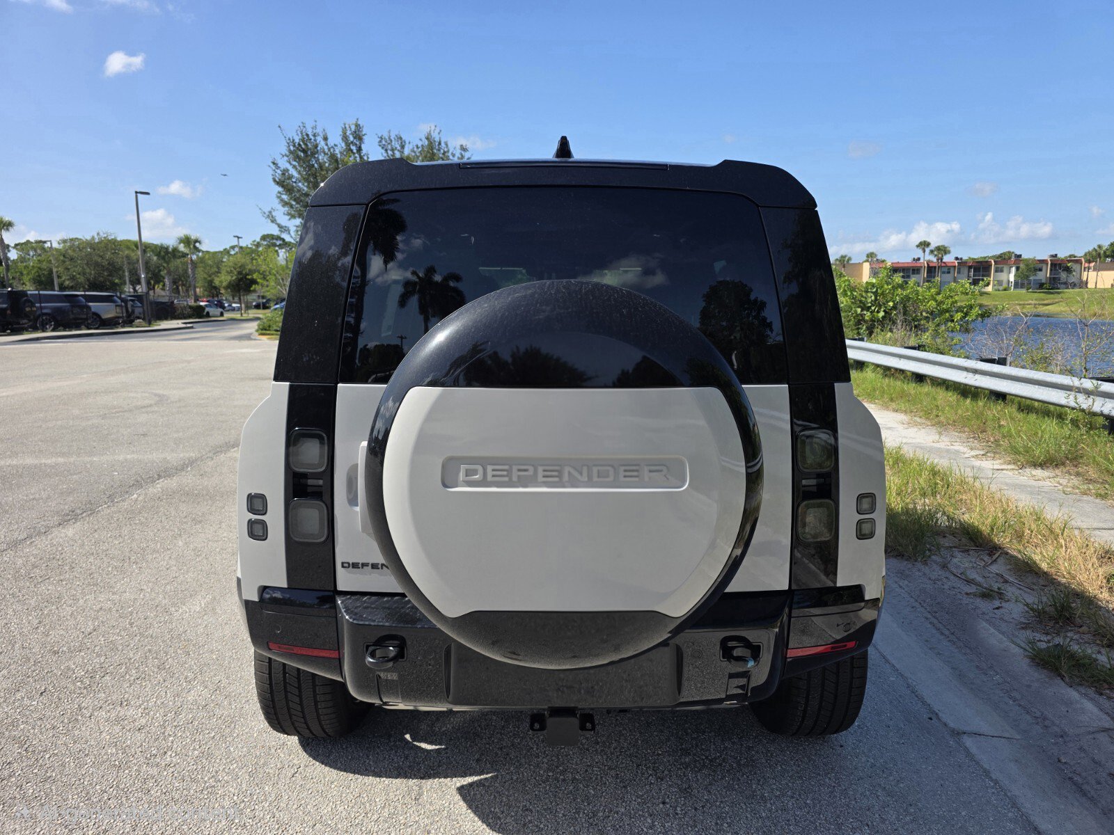 New 2026 Land Rover Defender 110 X AWD/4WD image 6