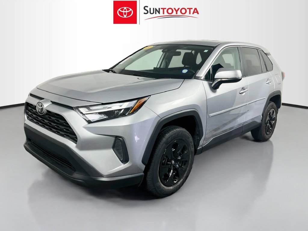 Used 2023 Toyota RAV4 LE AWD/4WD image 7