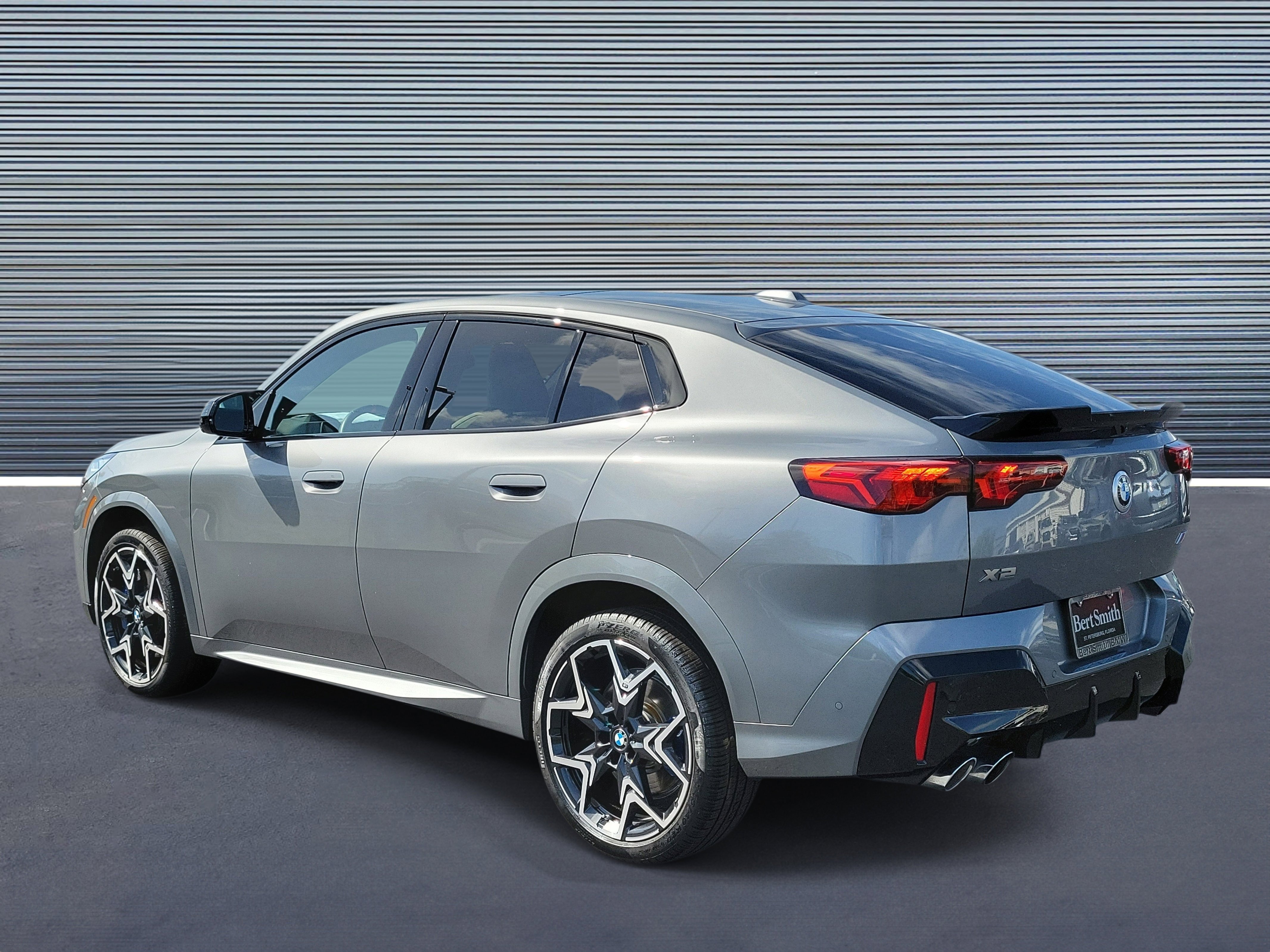 Used 2025 BMW X2 M35i image 4