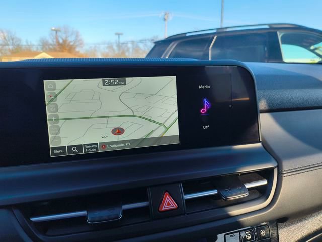 Certified 2024 Kia Seltos SX w/ SX Sunroof Package image 4