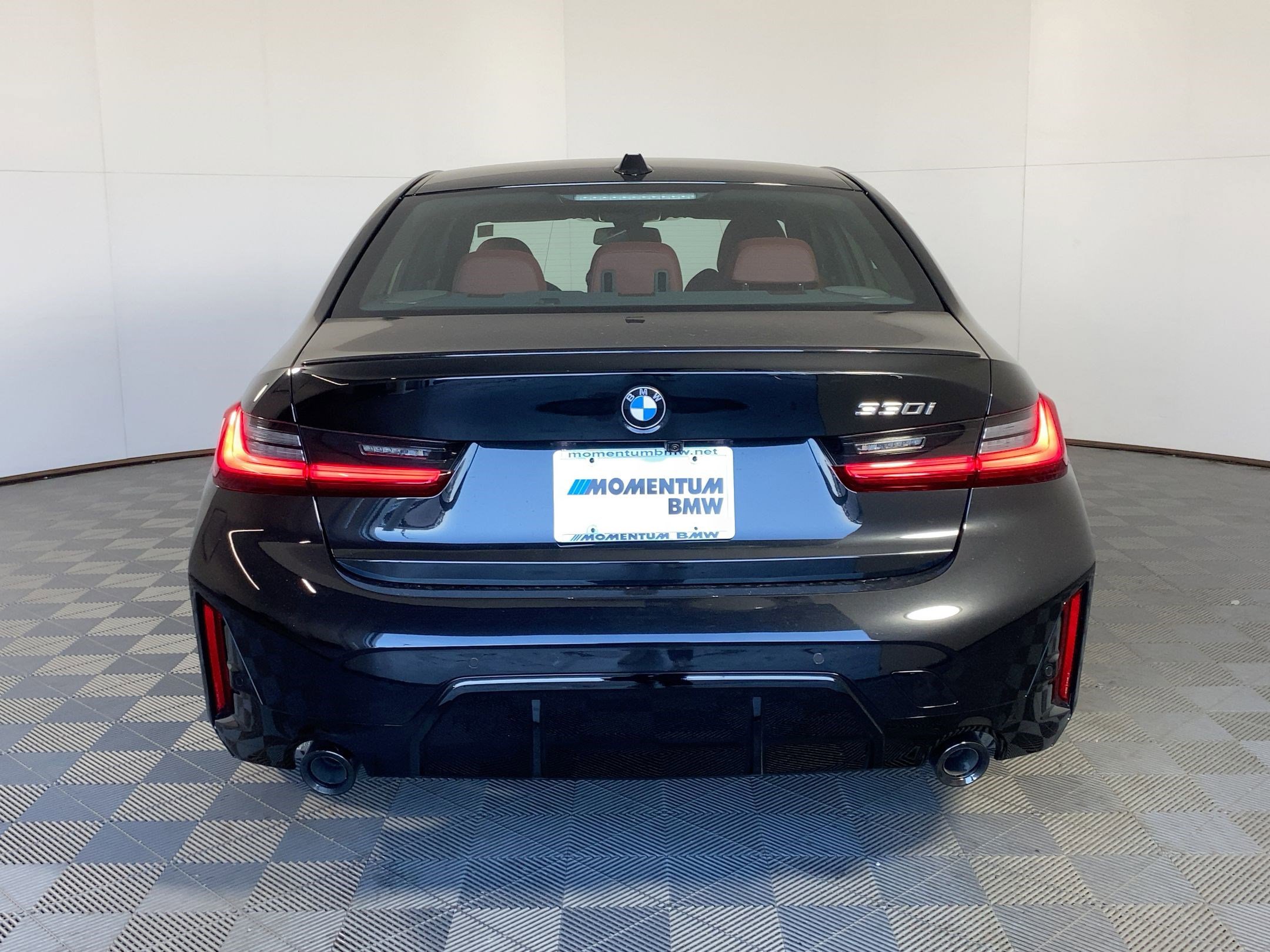 Used 2026 BMW 330i Sedan w/ M Sport Package image 8