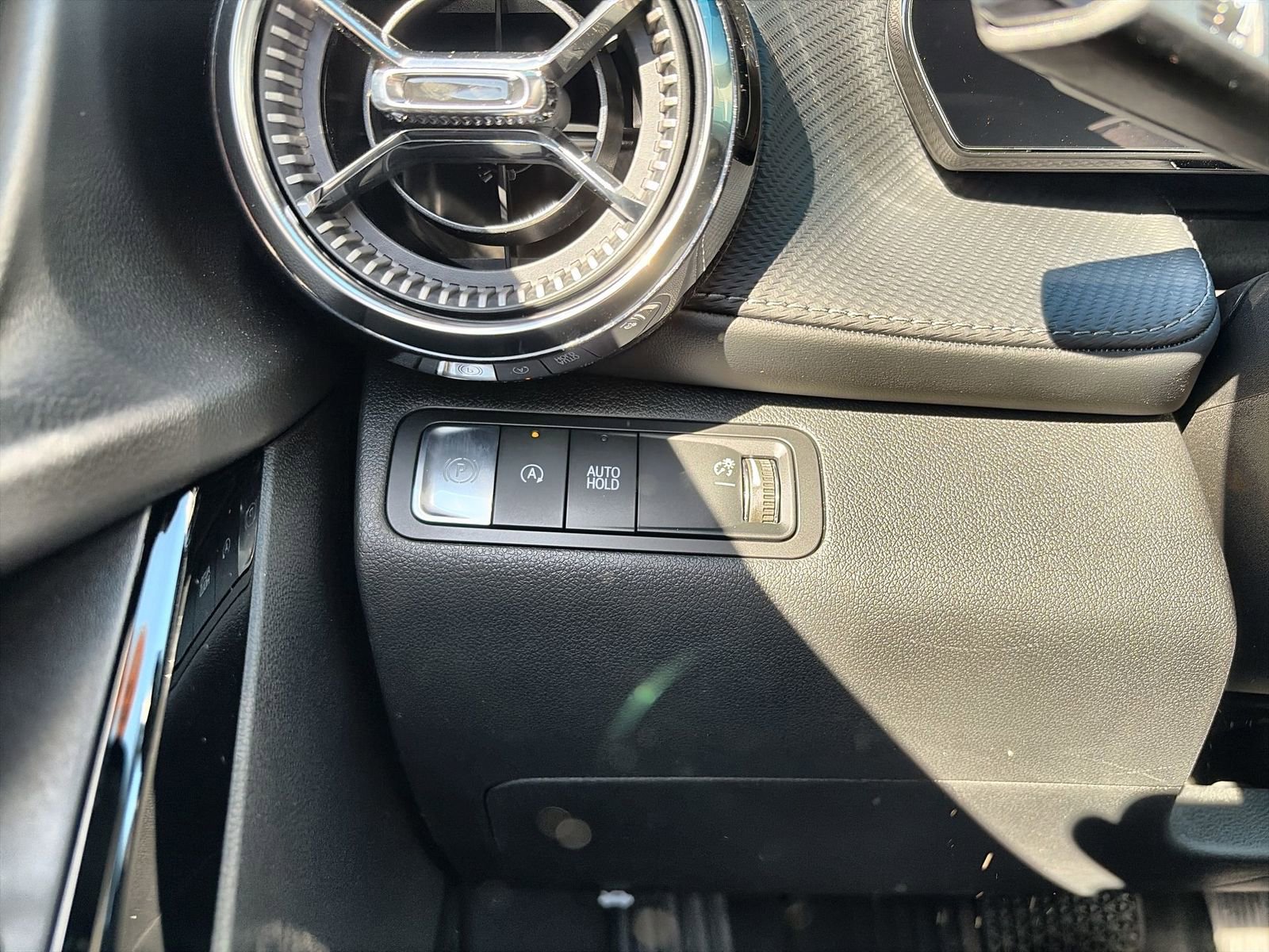 New 2026 Chevrolet Equinox LT w/ Convenience Package II image 17