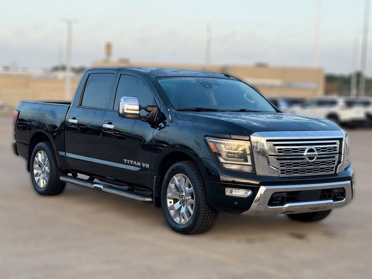 Used 2020 Nissan Titan SL w/ Moonroof Package RWD image 5