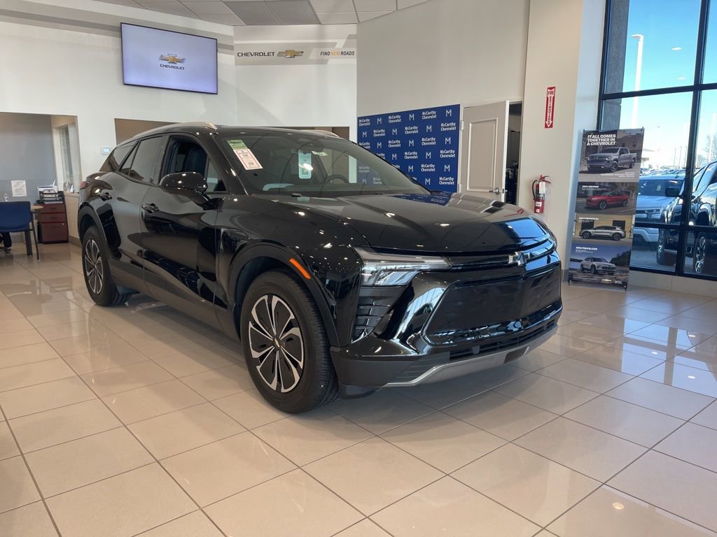 New 2025 Chevrolet Blazer EV LT AWD/4WD image 1