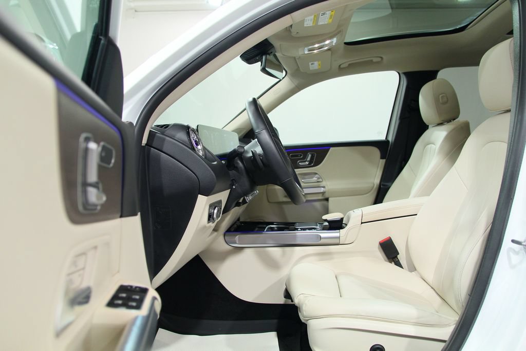 Certified 2023 Mercedes-Benz GLB 250 4MATIC image 5