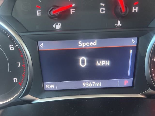 Used 2025 Chevrolet Blazer LT image 9