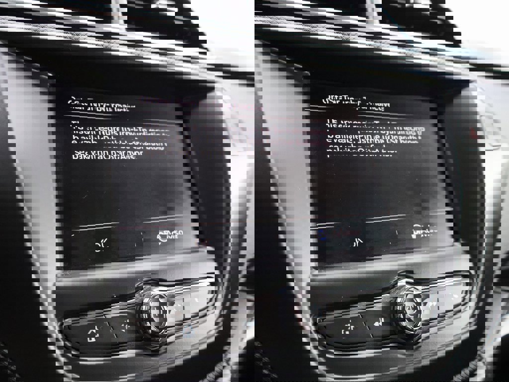 Used 2022 Chevrolet TrailBlazer LT w/ Driver Confidence Package image 35