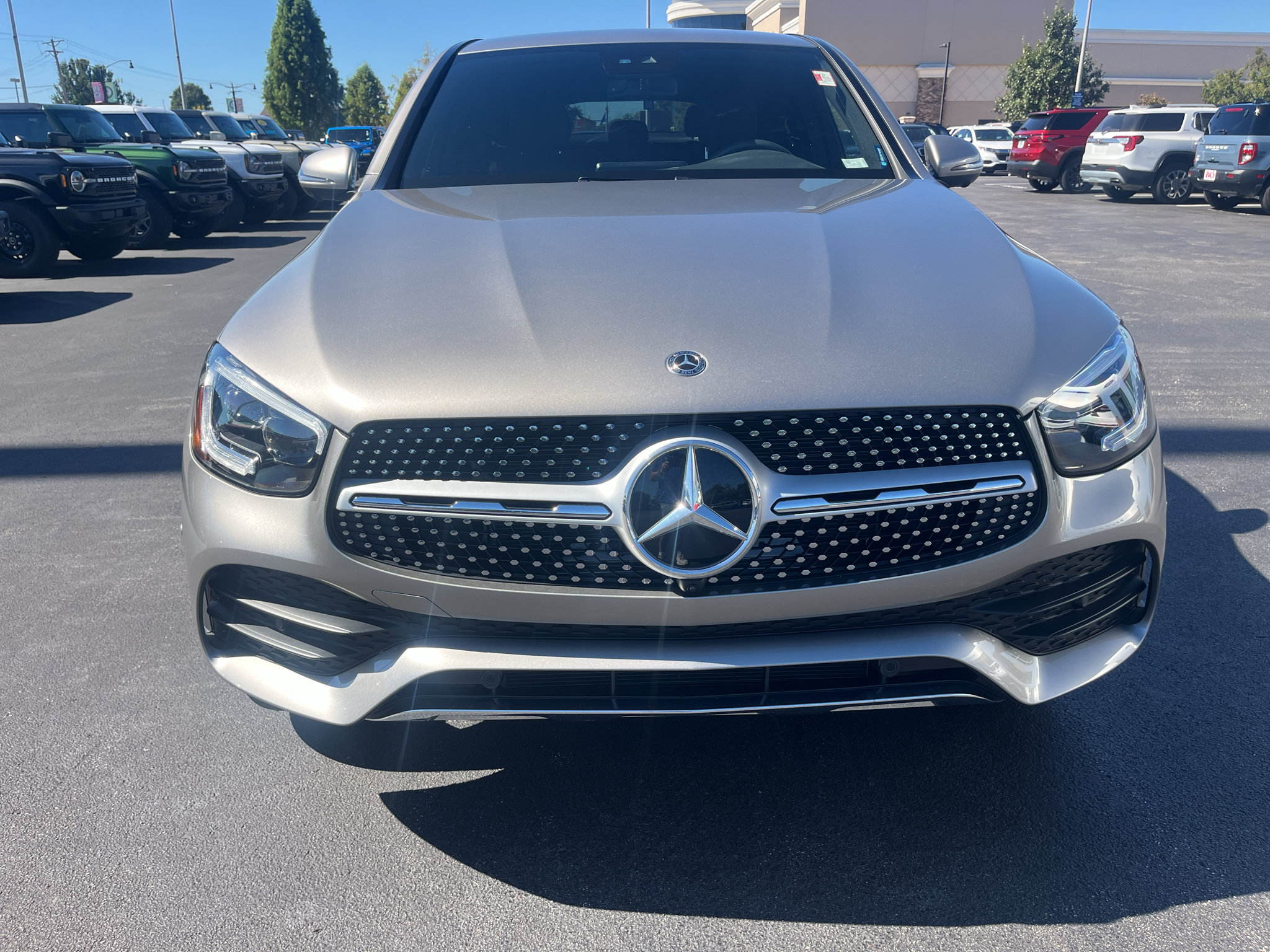Used 2020 Mercedes-Benz GLC 300 4MATIC Coupe image 2