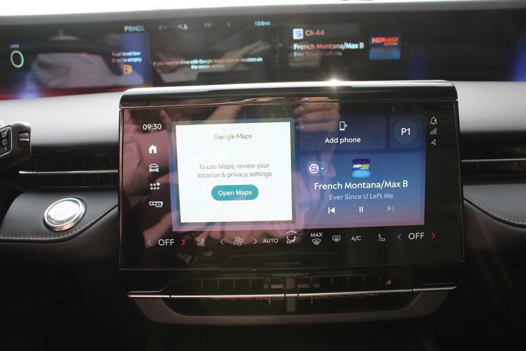 New 2026 Lincoln Nautilus Reserve AWD/4WD image 18