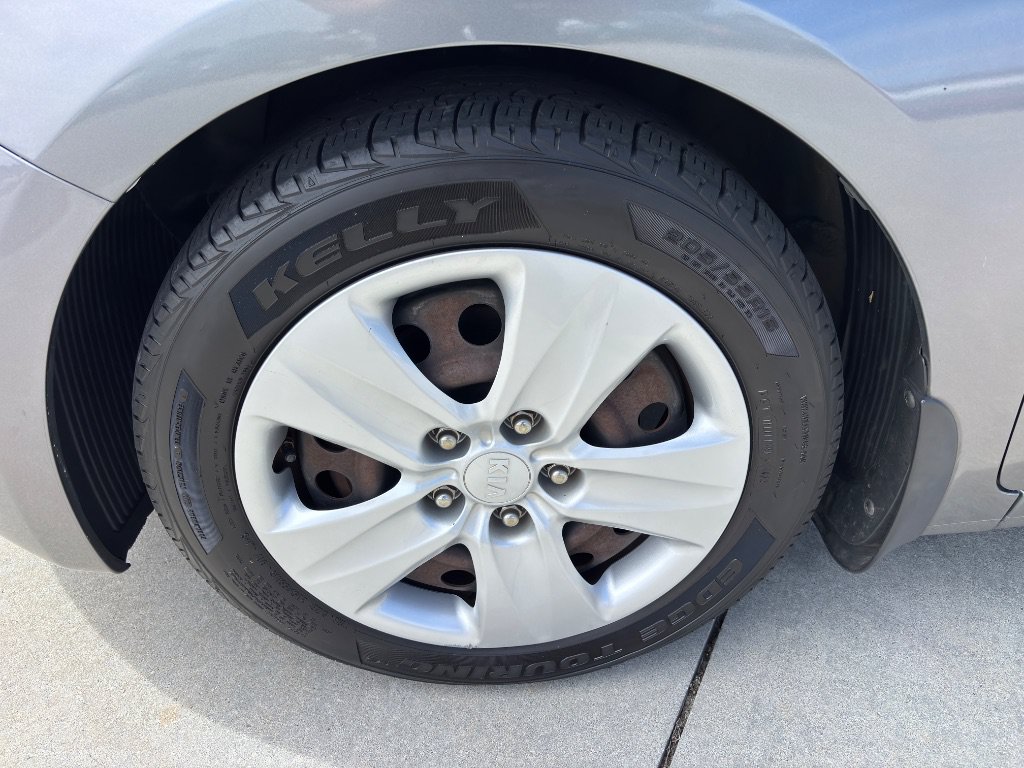 Used 2016 Kia Forte LX FWD image 11