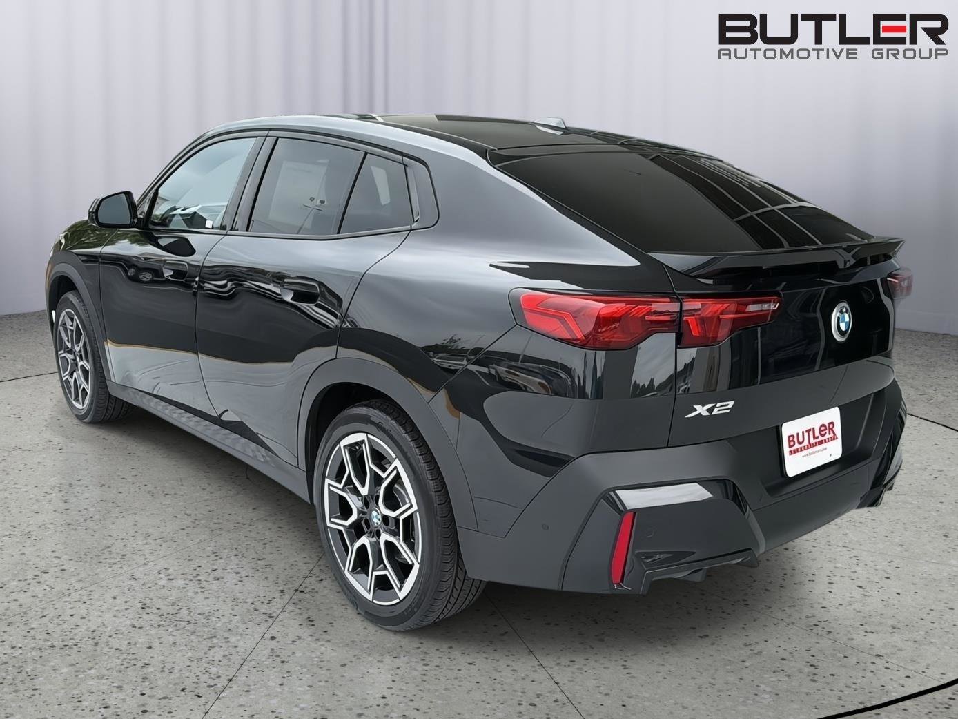 Certified 2024 BMW X2 xDrive28i w/ Premium Package AWD/4WD image 4