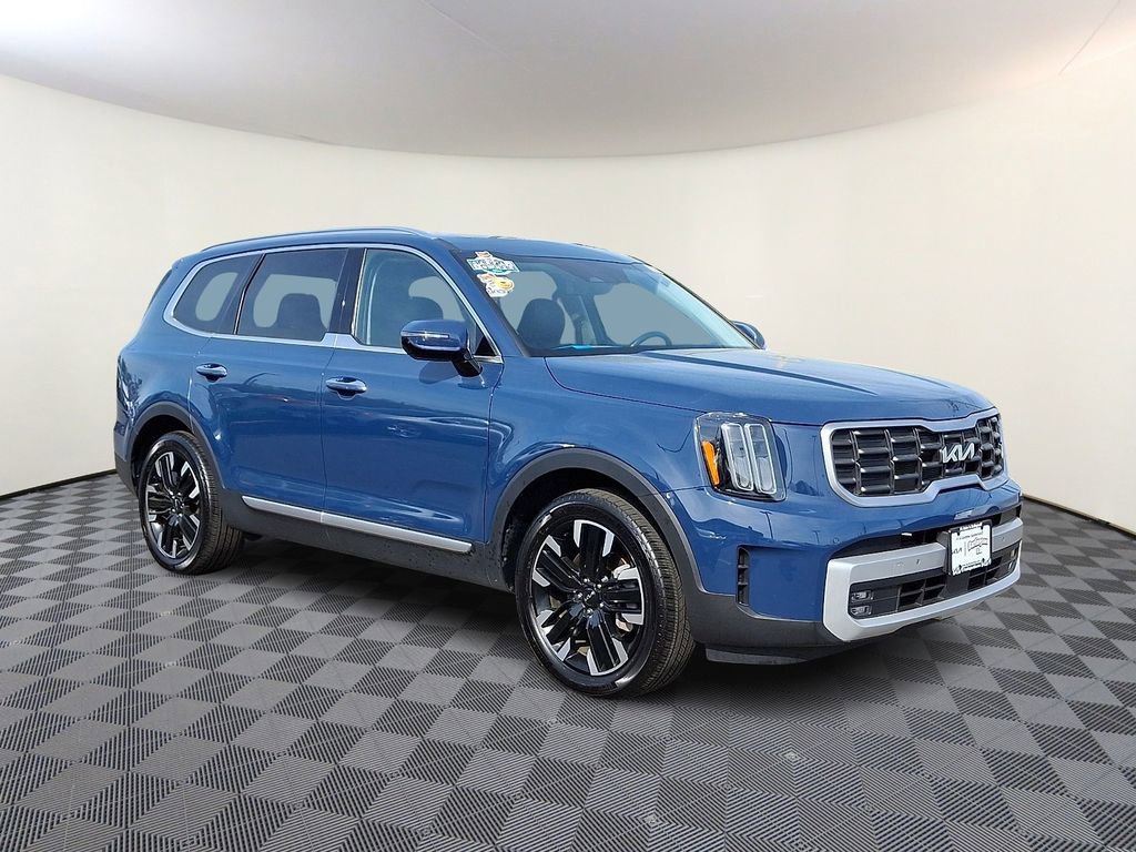 Certified 2025 Kia Telluride AWD image 1