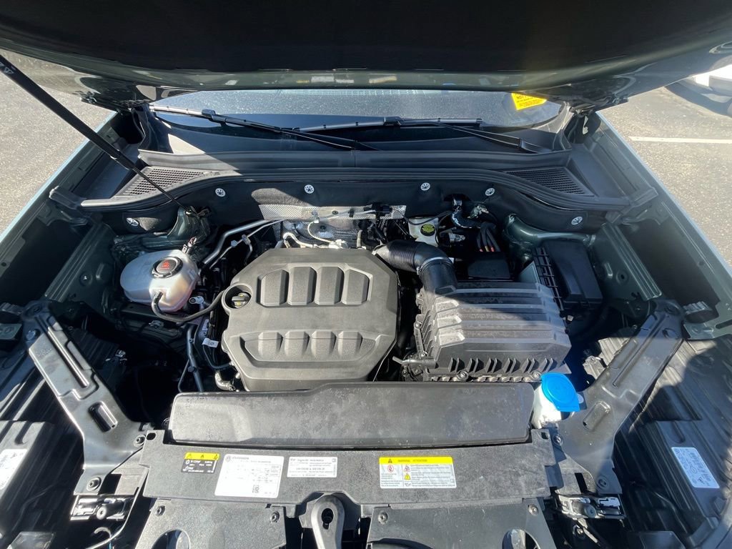 Certified 2024 Volkswagen Atlas Peak Edition SEL image 30