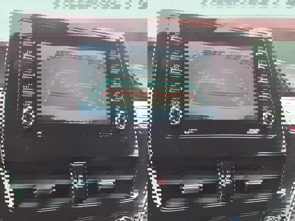 Used 2023 Toyota Camry SE image 17