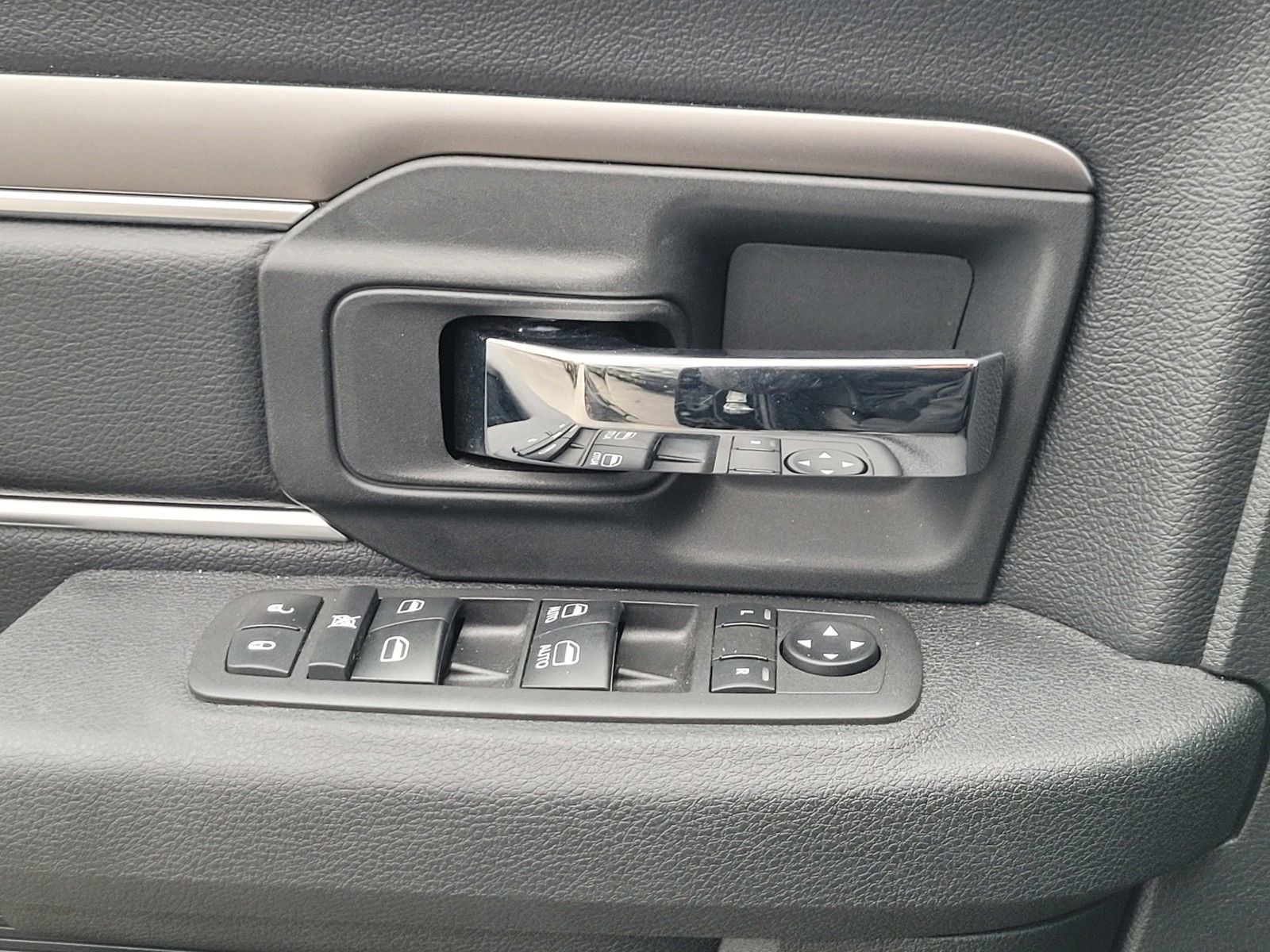 Used 2021 RAM 1500 Classic Warlock w/ Electronics Group image 27