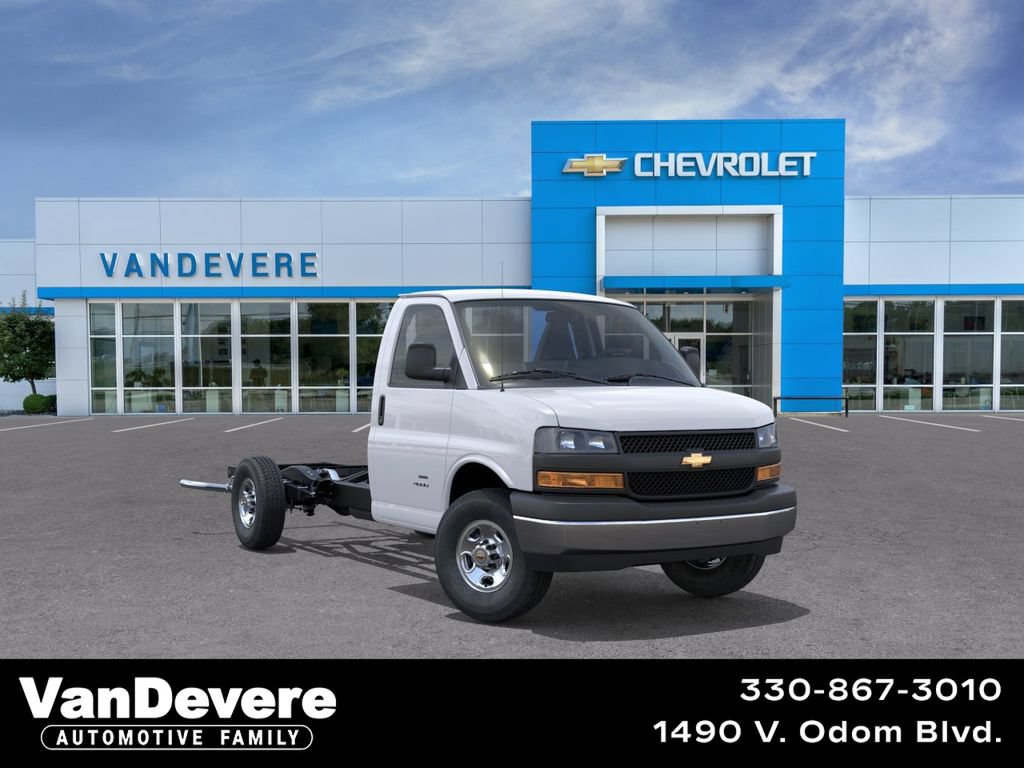 New 2026 Chevrolet Express 3500 w/ Power Convenience Package