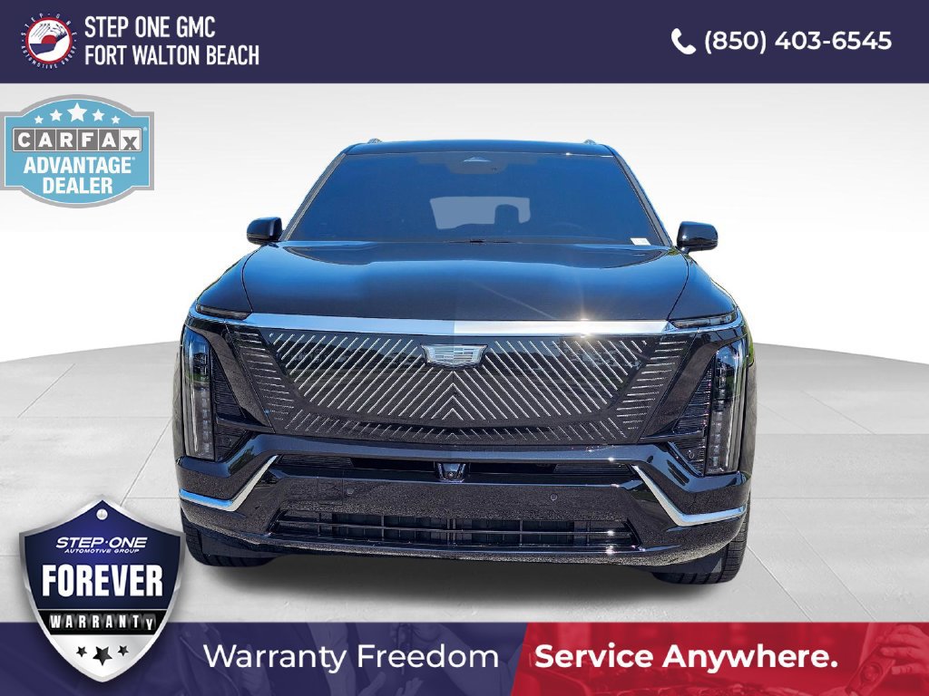 Used 2027 Cadillac Vistiq Luxury AWD/4WD image 3