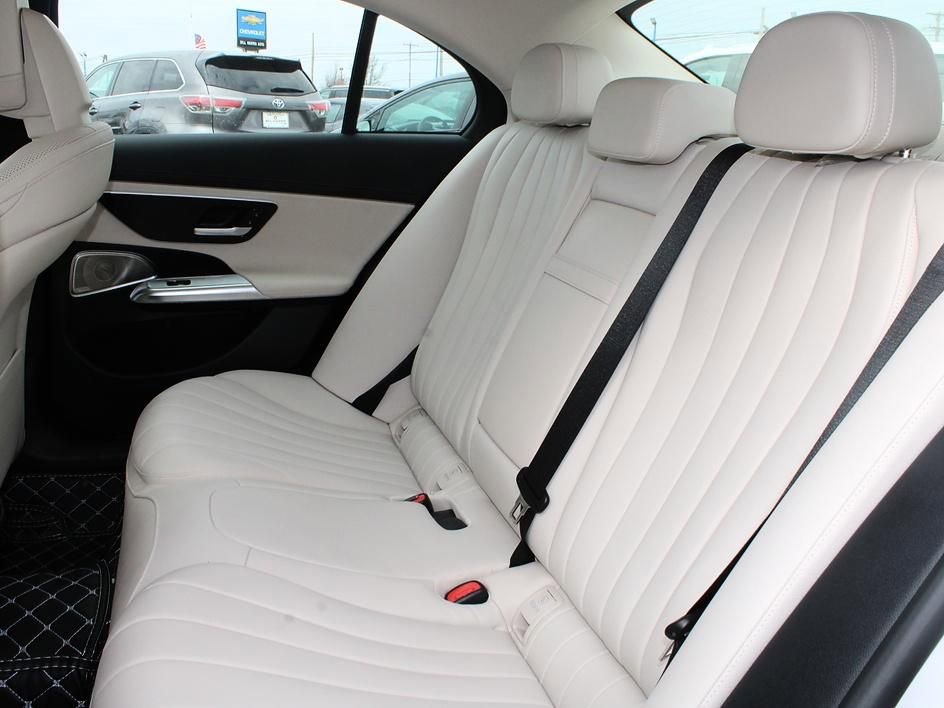 Used 2024 Mercedes-Benz E 350 4MATIC Sedan image 15