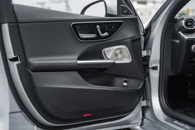 New 2025 Mercedes-Benz C 300 4MATIC Sedan image 37