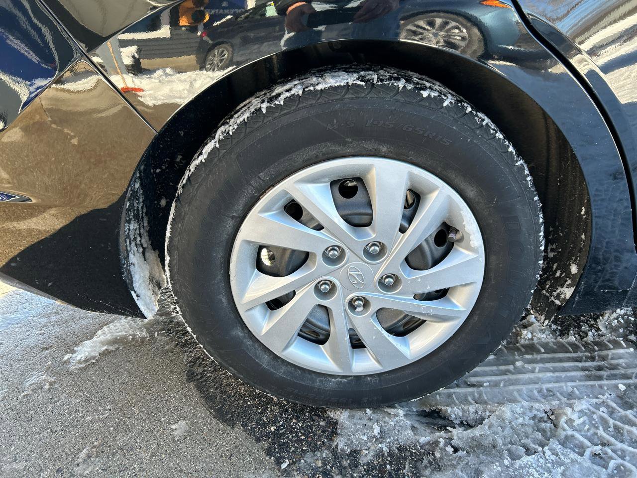 Used 2020 Hyundai Elantra SE image 26