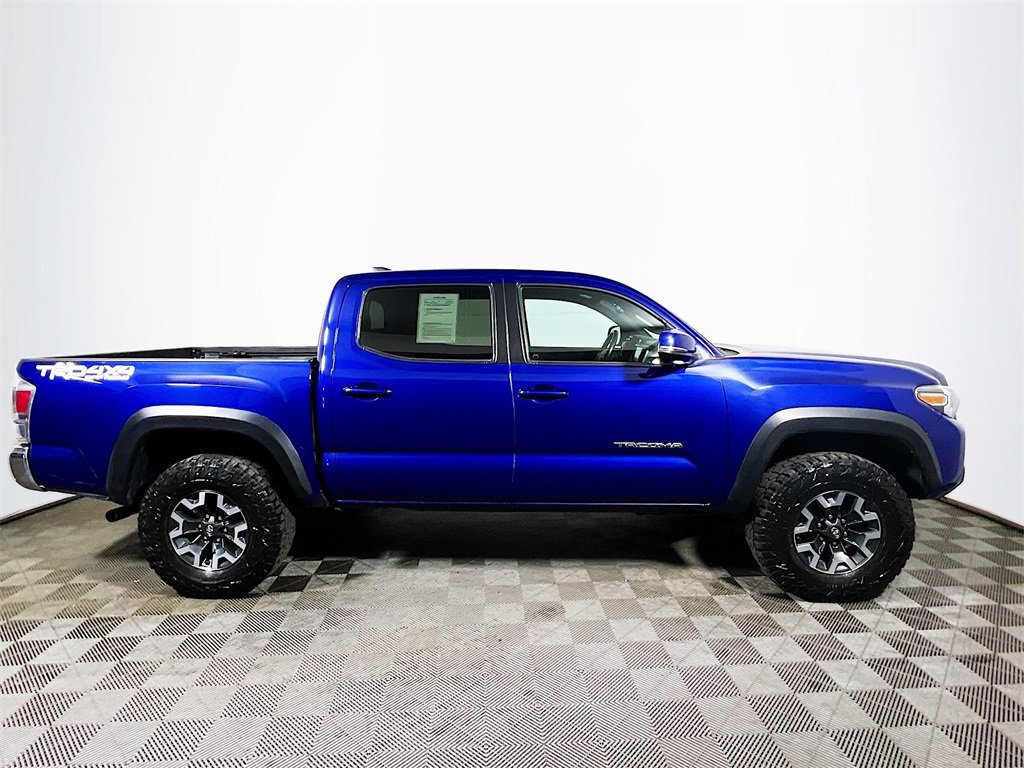Certified 2022 Toyota Tacoma TRD Off-Road image 9