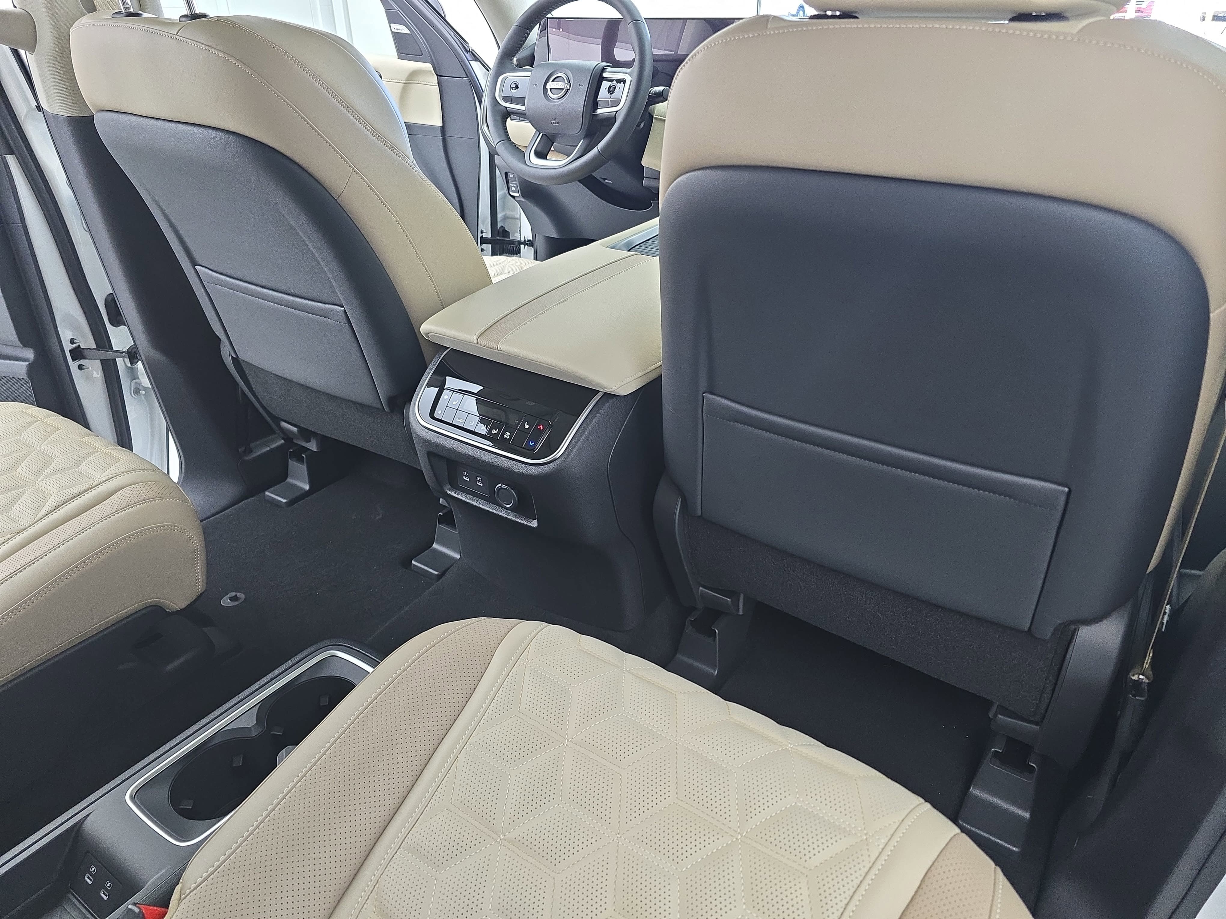 New 2026 Nissan Armada Platinum image 11