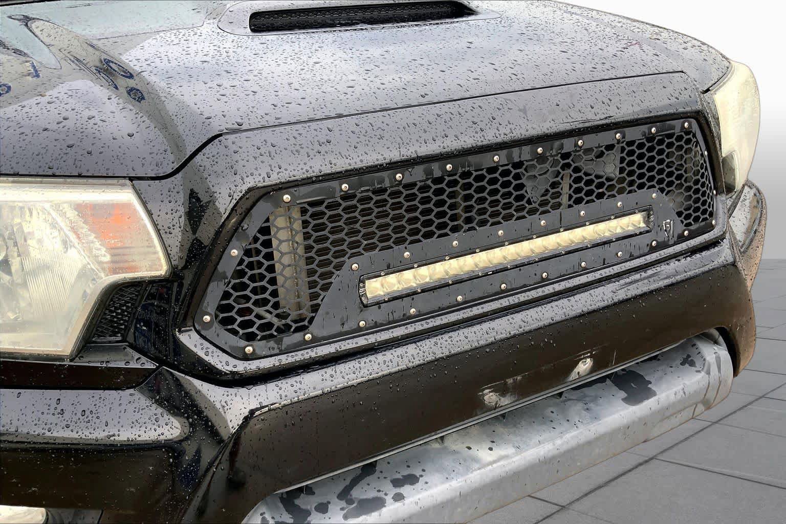 Used 2015 Toyota Tacoma PreRunner w/ TRD Sport Package RWD image 26