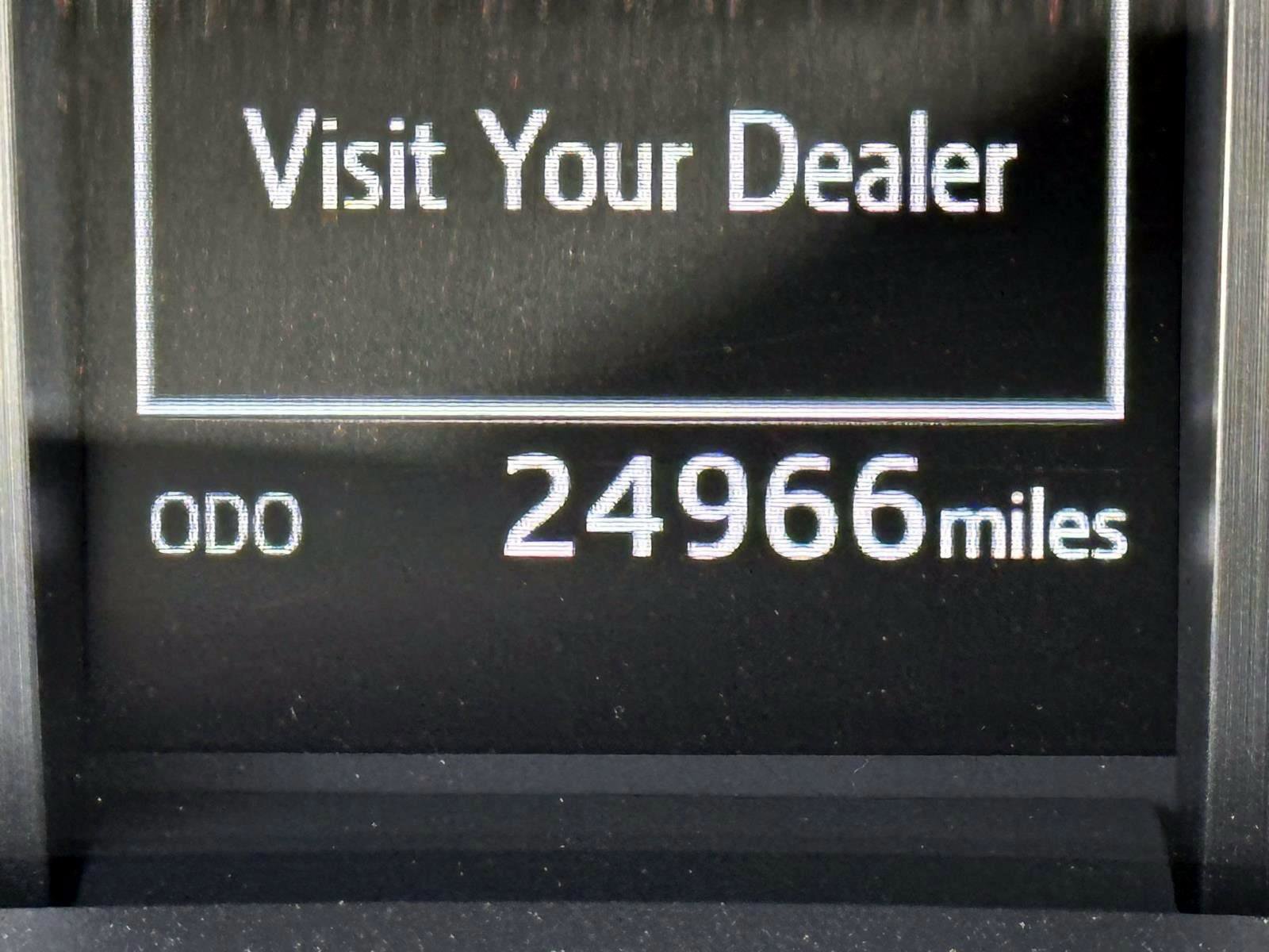 Used 2023 Toyota 4Runner Limited AWD/4WD image 32