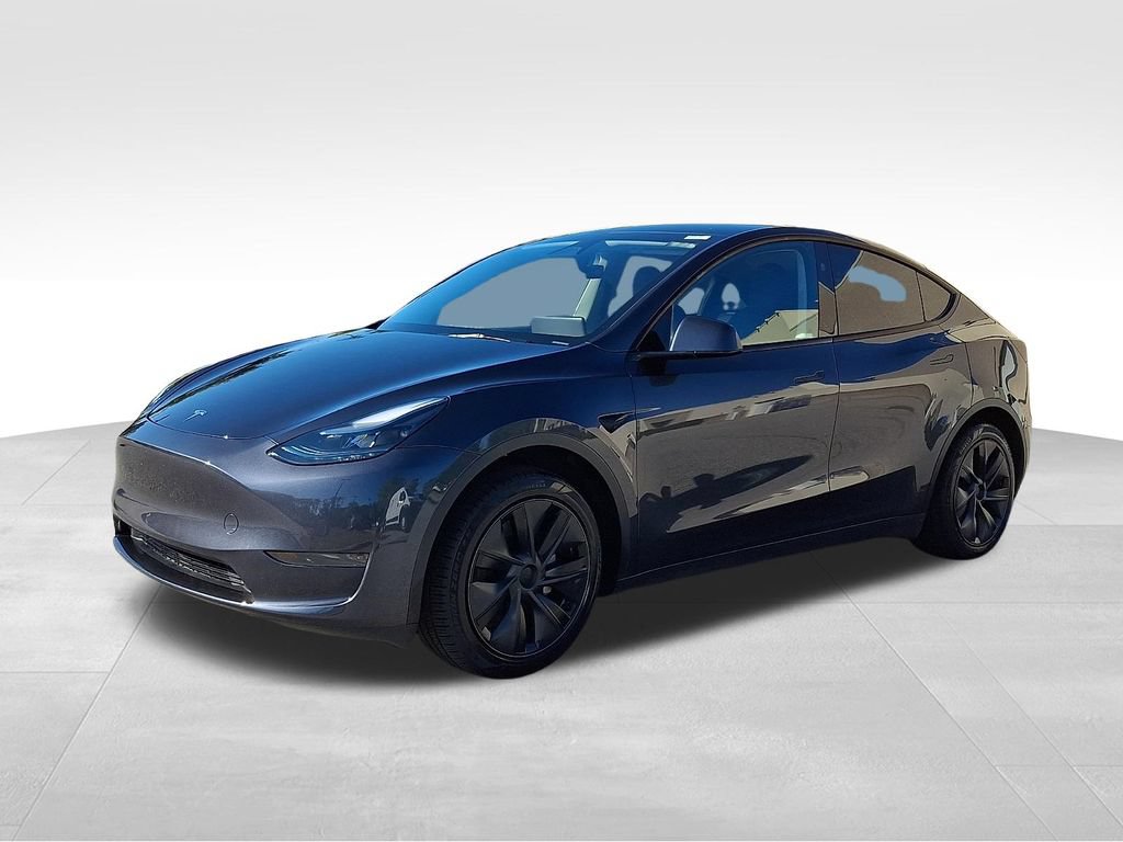 Used 2025 Tesla Model Y Long Range RWD image 3