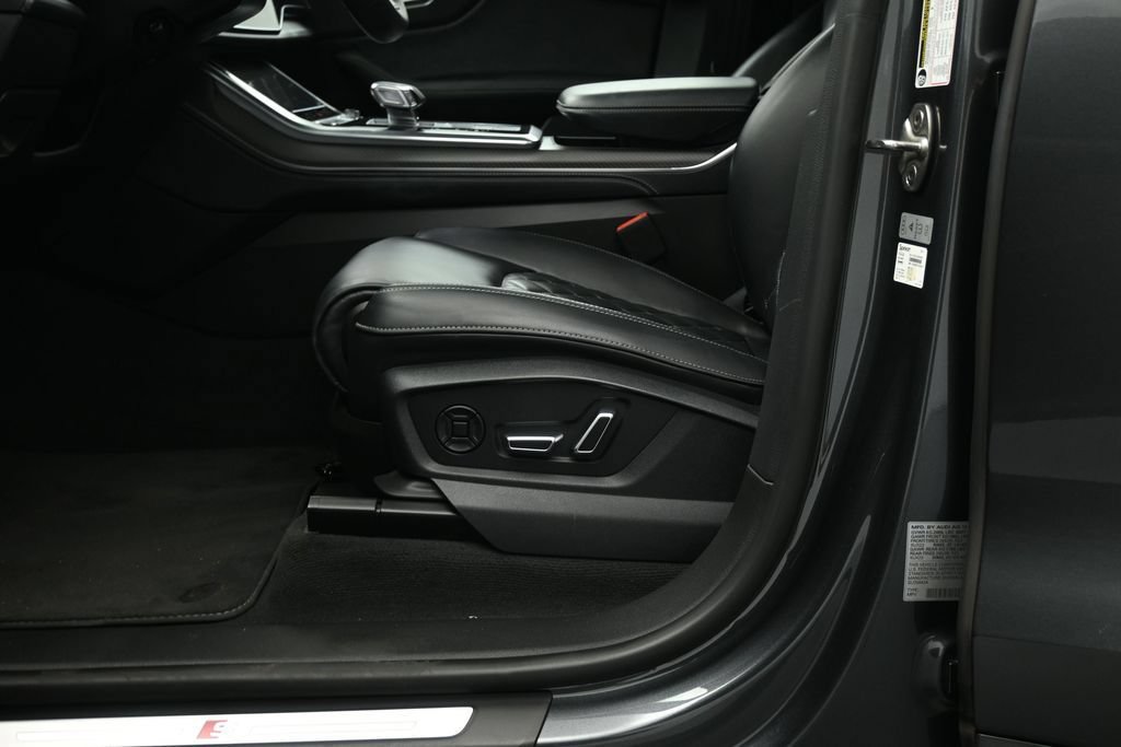 Used 2025 Audi SQ8 Premium Plus AWD/4WD image 6