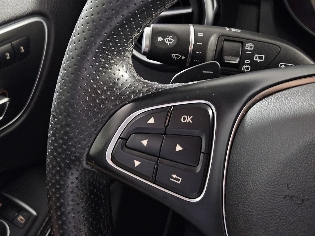 Used 2020 Mercedes-Benz GLA 250 4MATIC w/ Premium Package image 20
