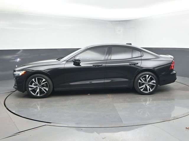 Used 2025 Volvo S60 B5 Plus AWD/4WD image 6