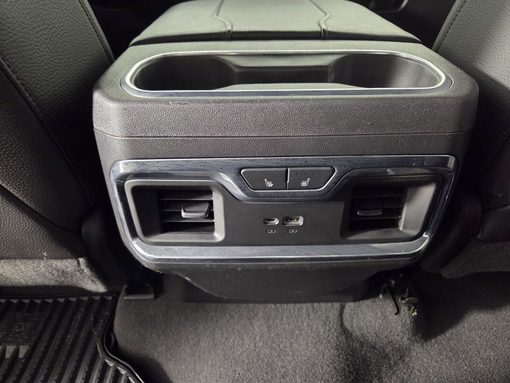 Used 2024 GMC Sierra 1500 Denali w/ Technology Package RWD image 27