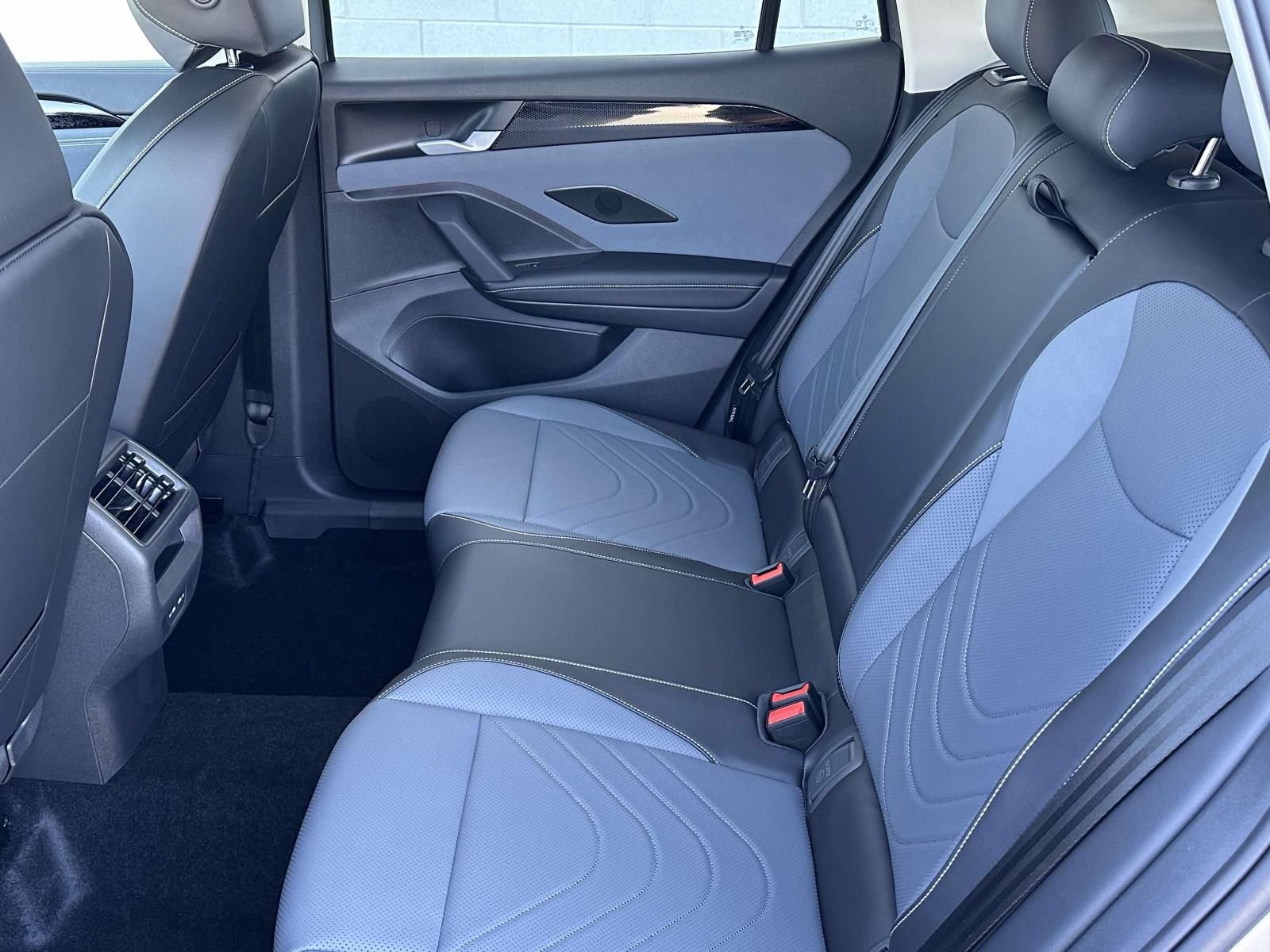 New 2026 Volkswagen Tiguan SE AWD/4WD image 13