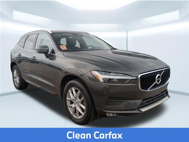 Used 2021 Volvo XC60 T5 Momentum w/ Premium Package FWD image 5