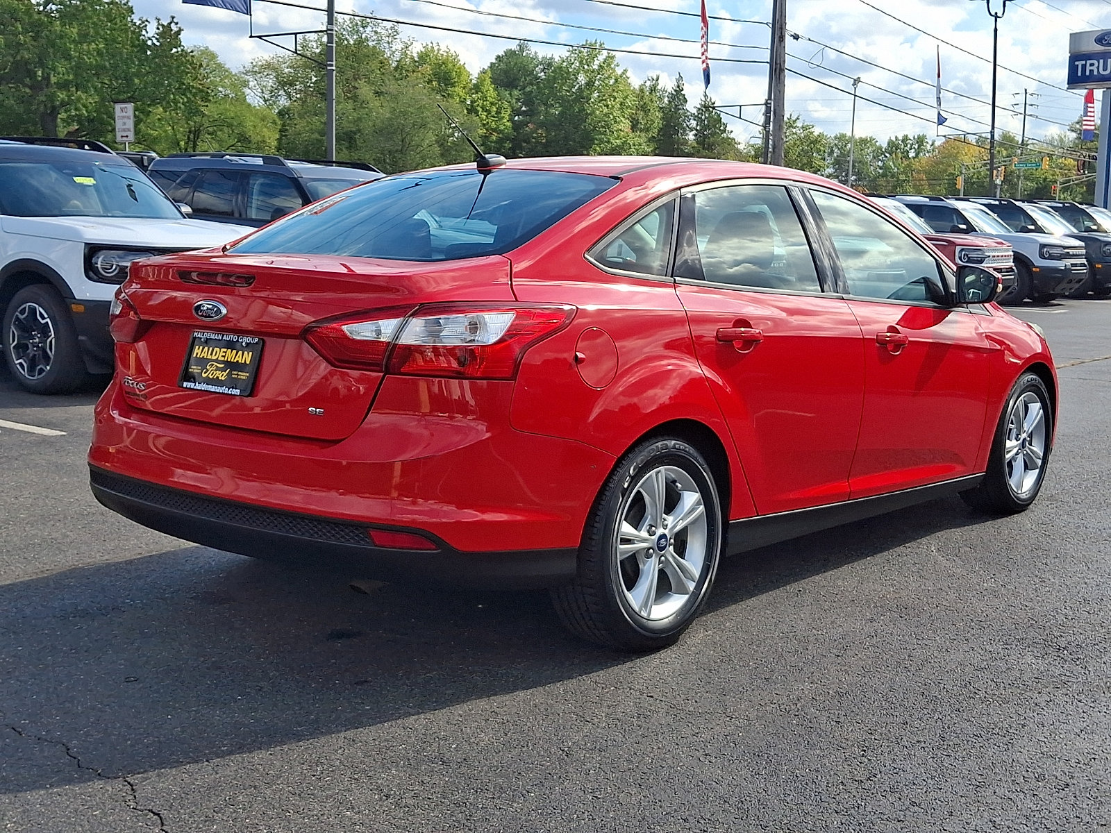Used 2014 Ford Focus SE FWD image 7