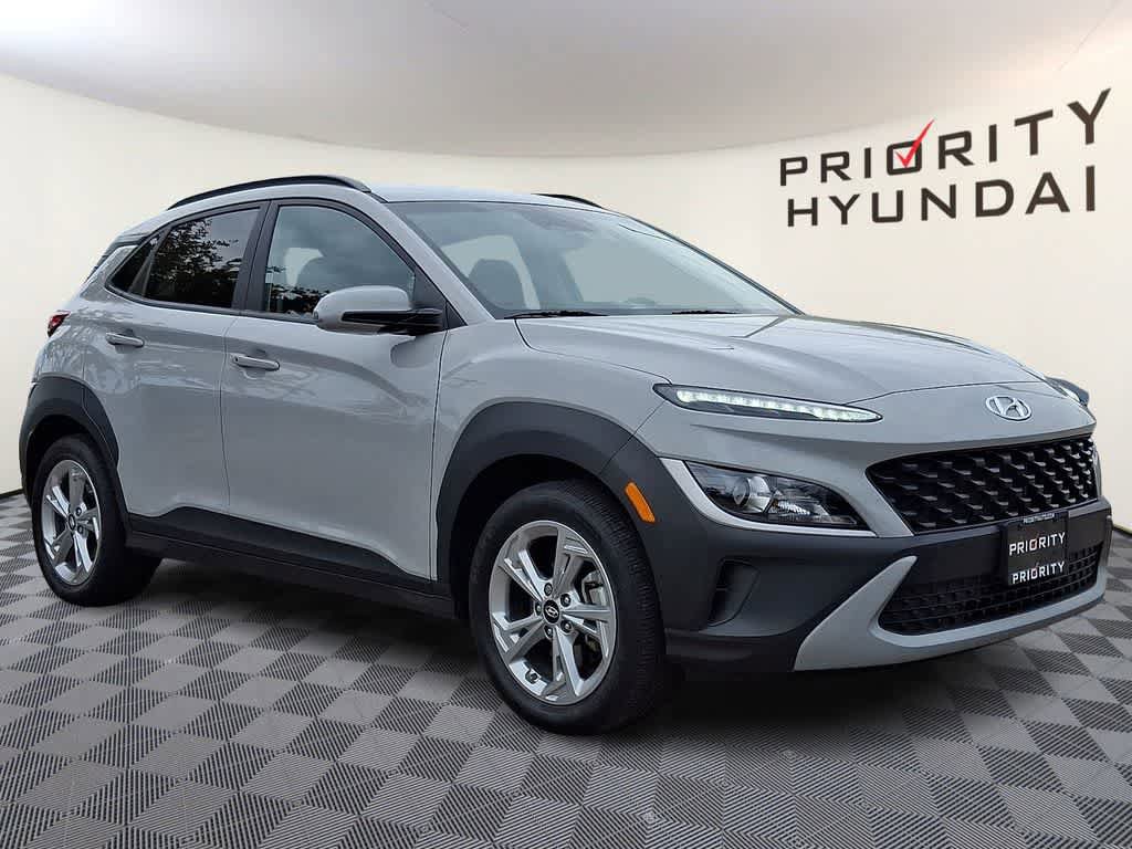 Used 2023 Hyundai Kona SEL w/ Cargo Package AWD/4WD image 3