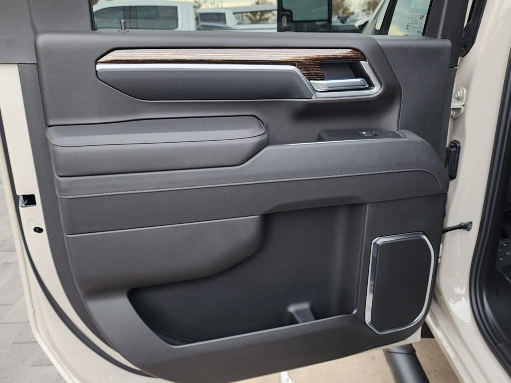 New 2026 GMC Sierra 2500 SLE w/ SLE Value Package; image 42