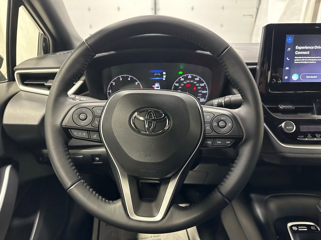 Used 2025 Toyota Corolla SE FWD image 18